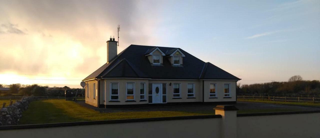 Warm And Welcoming Family Home Ballinrobe Extérieur photo